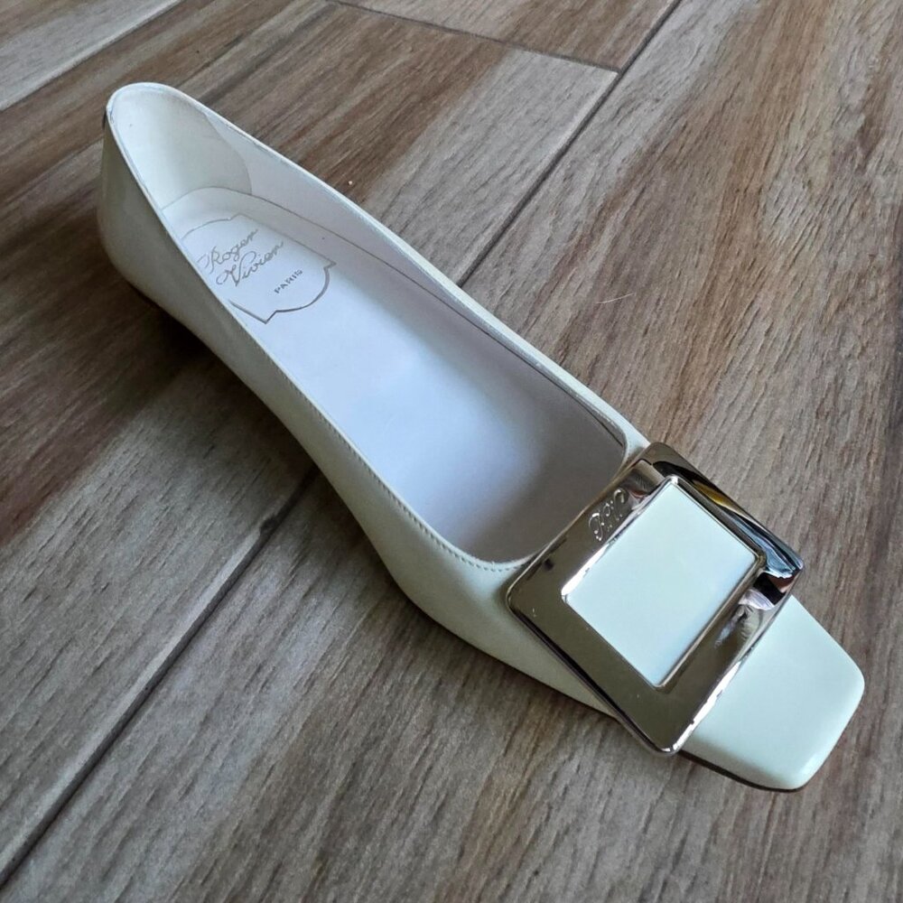 Roger Vivier Ballerinas Bone White Patent Leather Shoes Eur. 37 CLEARANCE